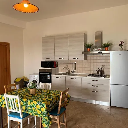 Agriturismoeloropizzuta Apartment *