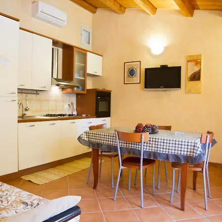 Agriturismoeloropizzuta Apartmán