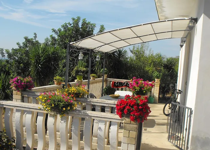 Agriturismoeloropizzuta * Lido di Noto